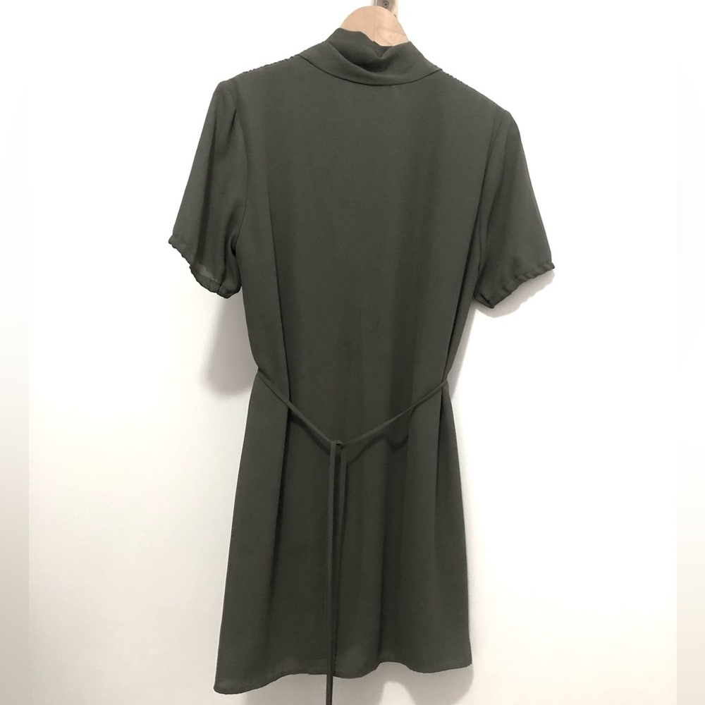 Bar lll v-neck soft chiffon dress army olive green sz Small - Picture 2 of 3